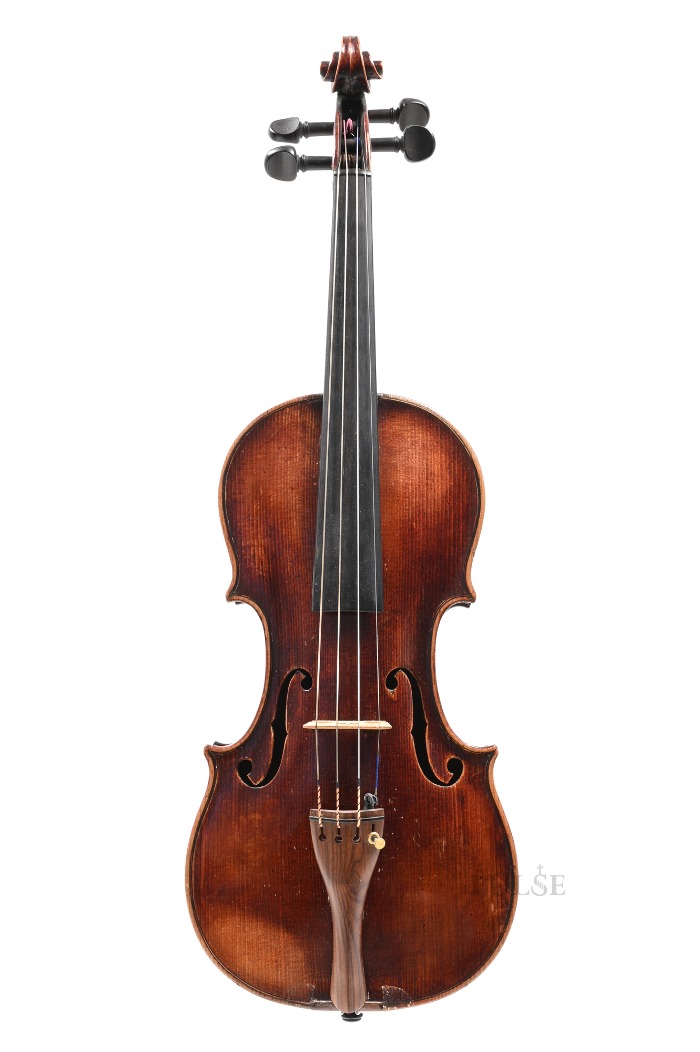 A Violin Labeled&#039; Carlo Bergonzi